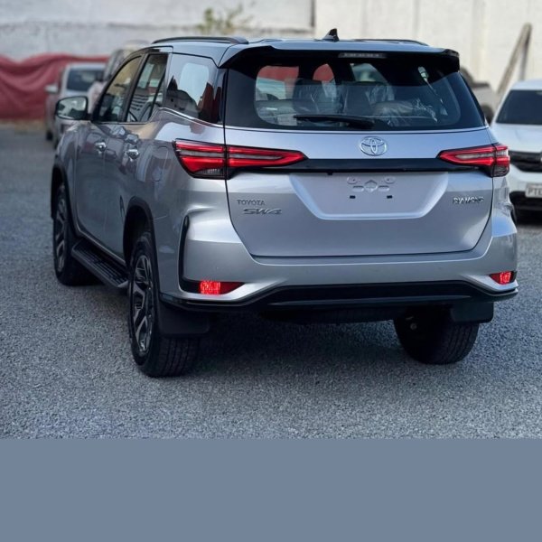 Toyota SW4 Diamond PRATA ou R$490.000 no Pix 💰 🚀